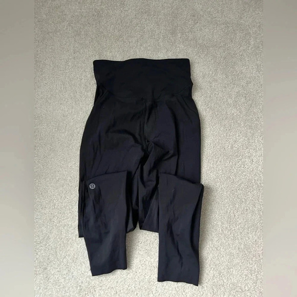 Lululemon Base Pace High-Rise Tight 25"
Black - Picture 9 of 10